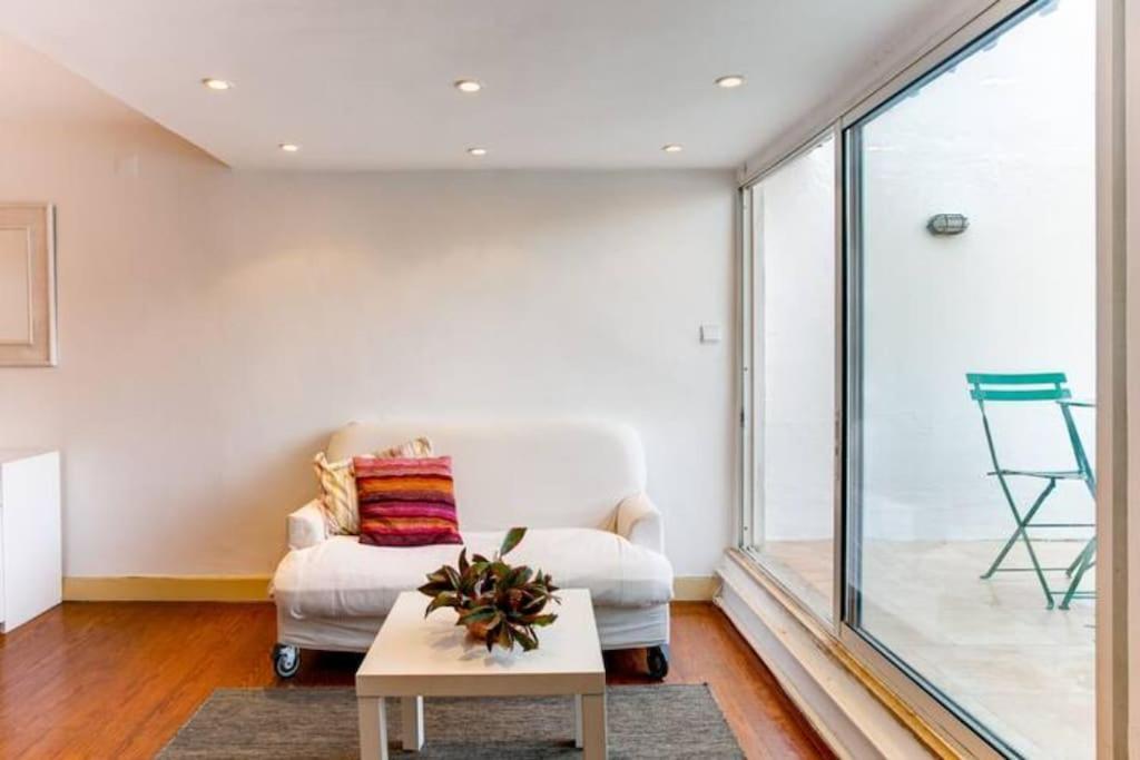 Balcony Apartment In Lisbon Center Buitenkant foto